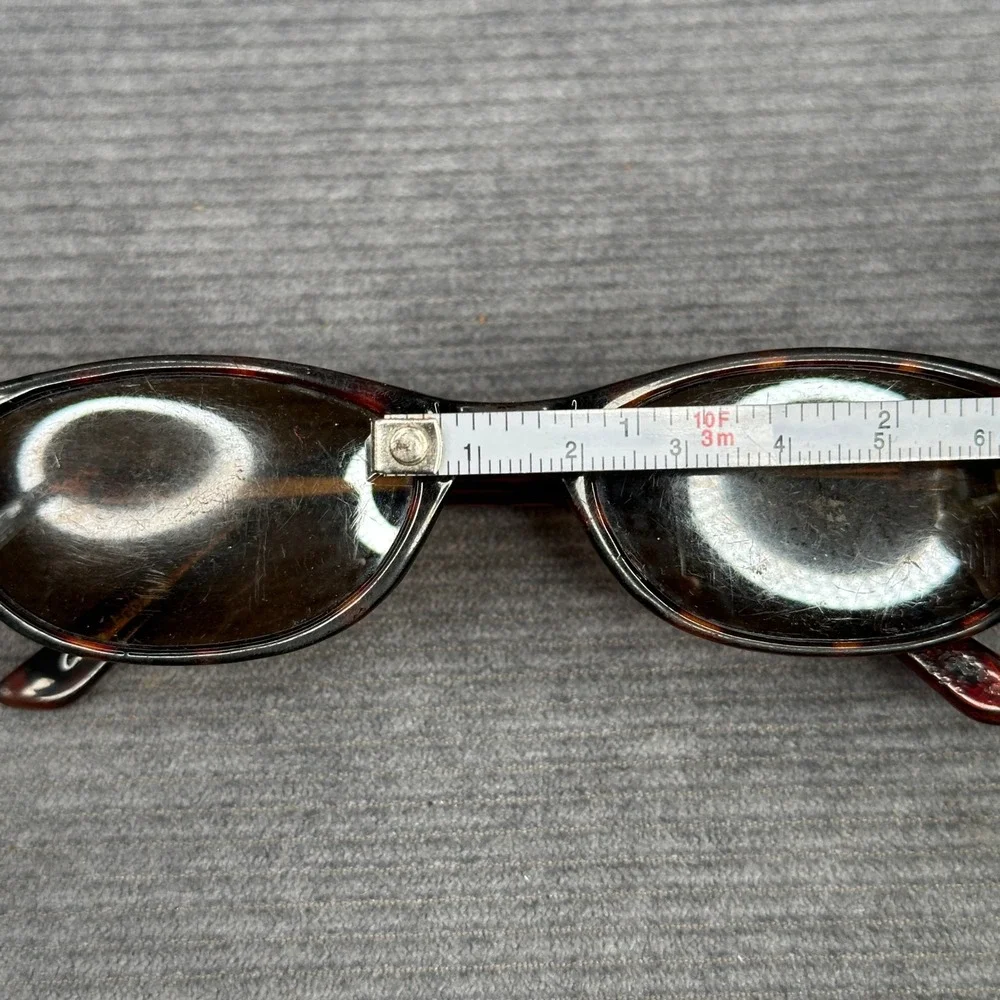 Foster Grant Detail Pol Tortoiseshell Oval Polarized Sunglasses EG0306 Brown Y2k